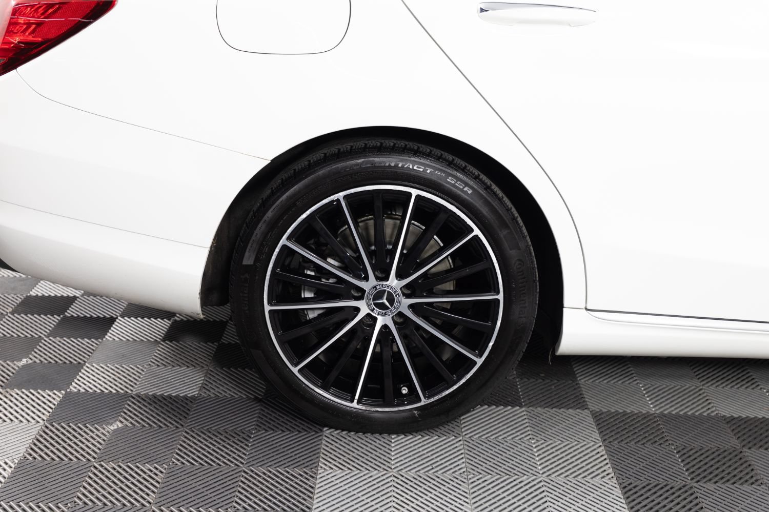 Used 2019 Mercedes-Benz C 300 Sedan image 39