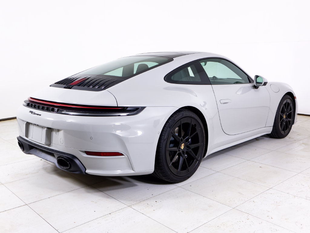 Certified 2026 Porsche 911 Carrera RWD image 31