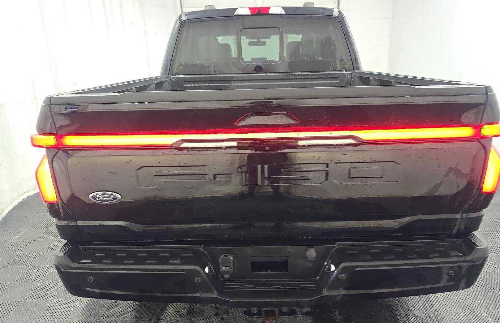 Used 2023 Ford F150 Lightning Platinum AWD/4WD image 5