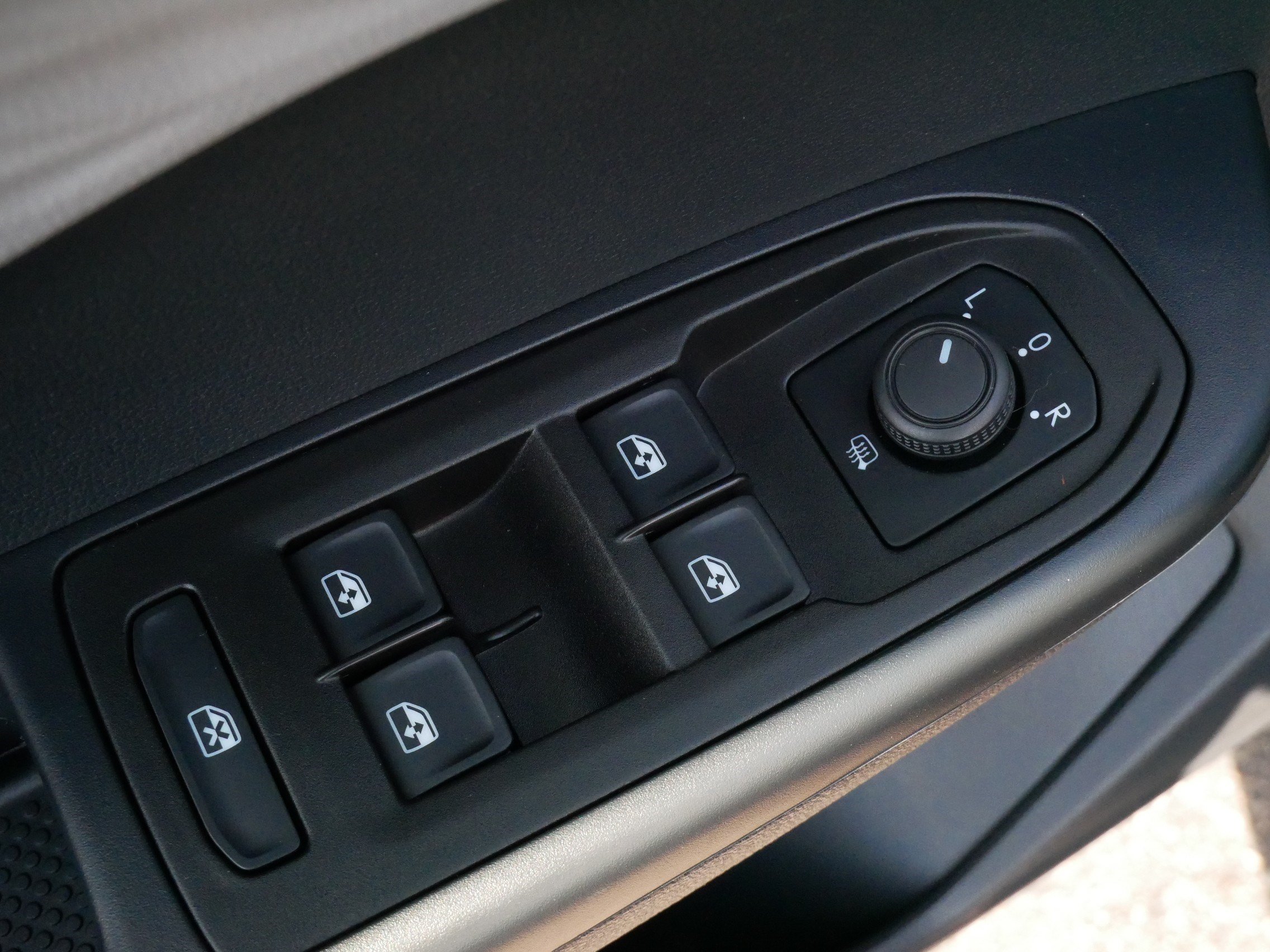 Certified 2024 Volkswagen Taos S AWD/4WD image 20