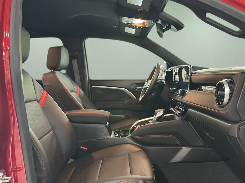 Used 2024 Chevrolet Colorado Z71 w/ Z71 Convenience Package 2 image 21