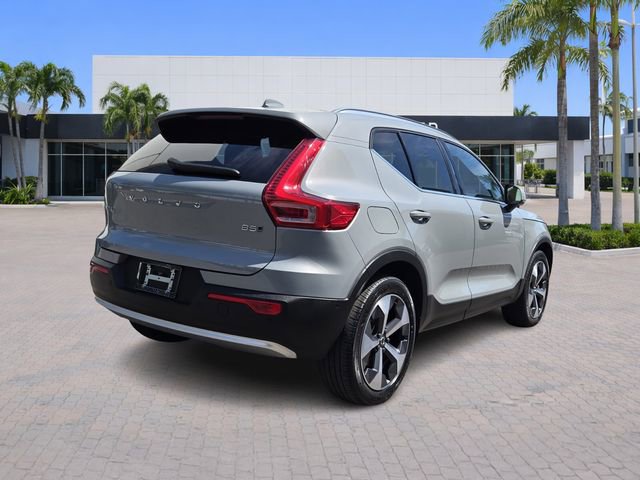Certified 2024 Volvo XC40 B5 Plus image 7