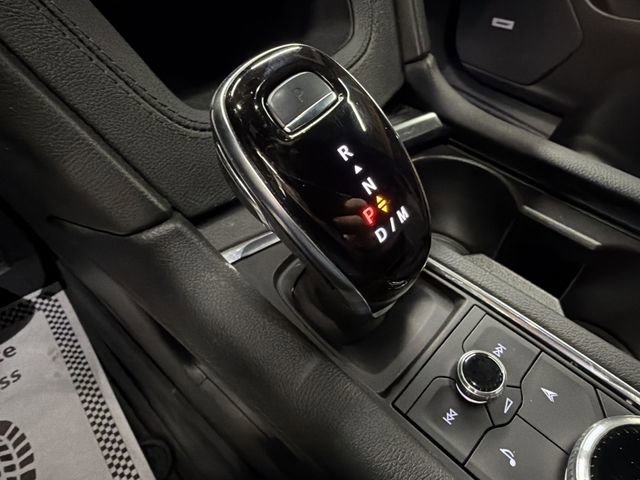 Certified 2024 Cadillac XT6 Sport w/ LPO, Red Accent Package image 17