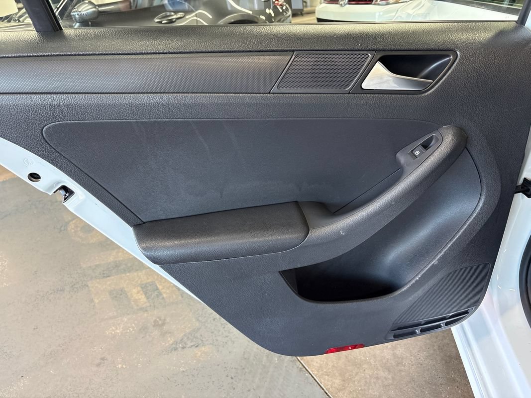 Used 2016 Volkswagen Jetta S FWD image 41