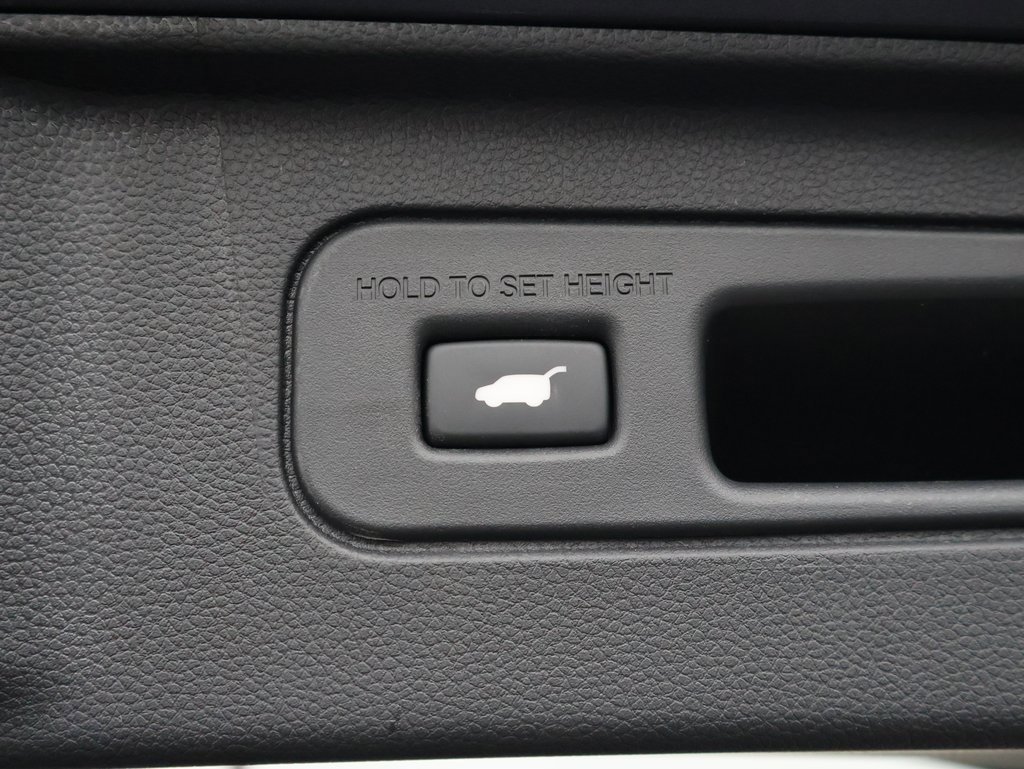 Certified 2025 Honda Pilot Elite image 17