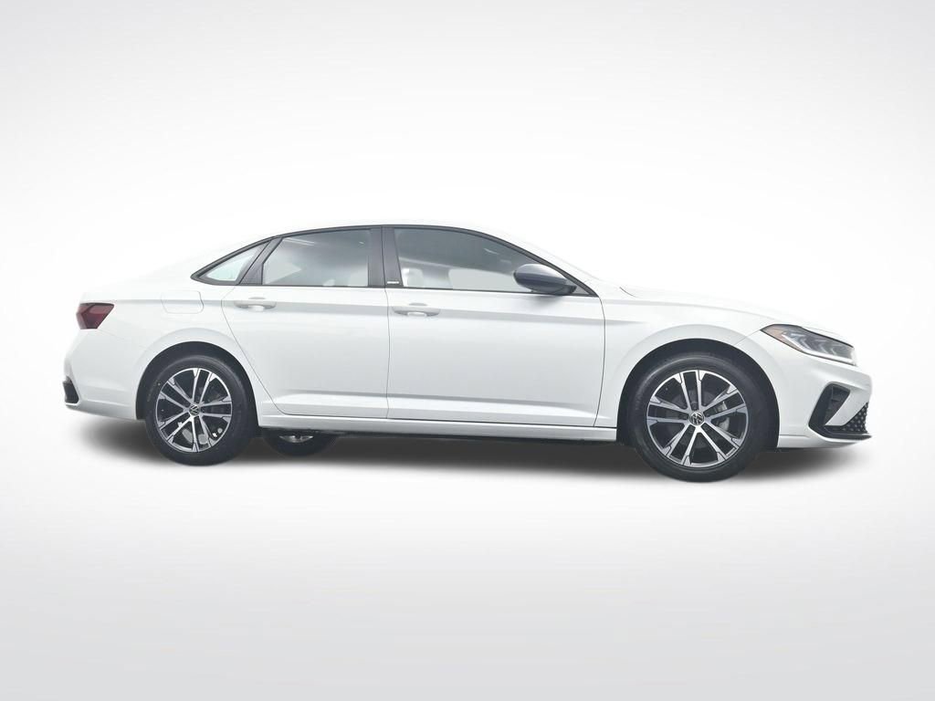 Used 2025 Volkswagen Jetta Sport FWD image 32