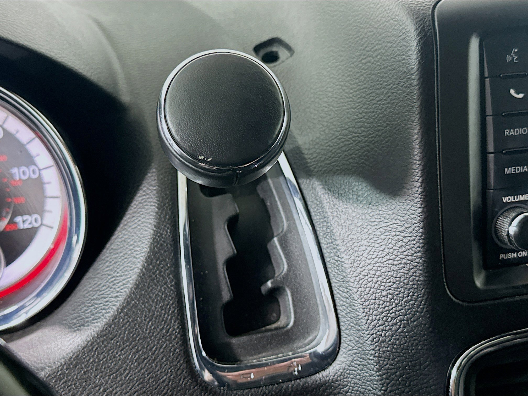 Used 2019 Dodge Grand Caravan GT FWD image 24