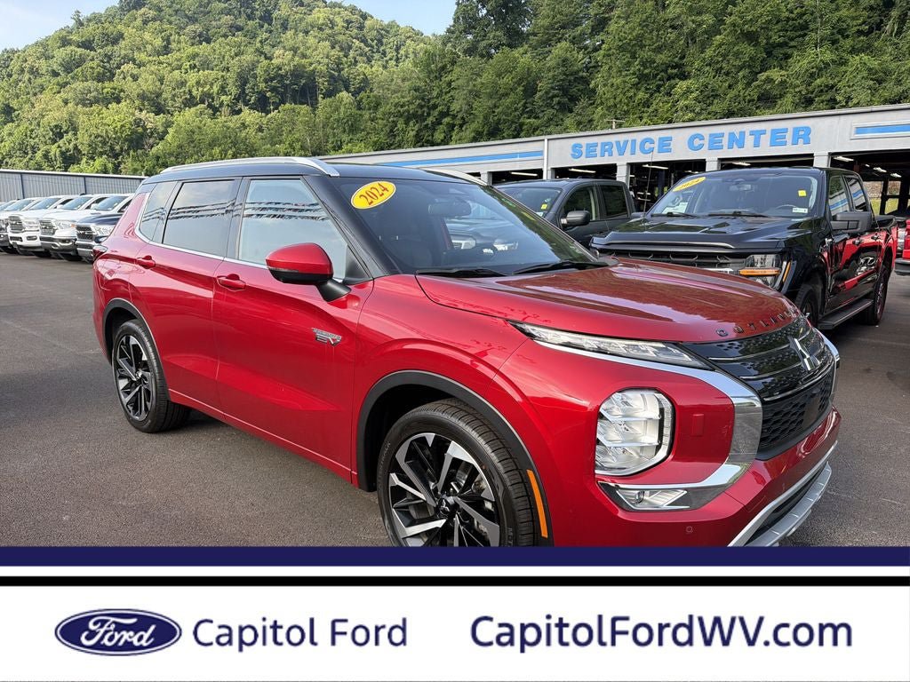 Used 2024 Mitsubishi Outlander 4WD Plug-In Hybrid image 1
