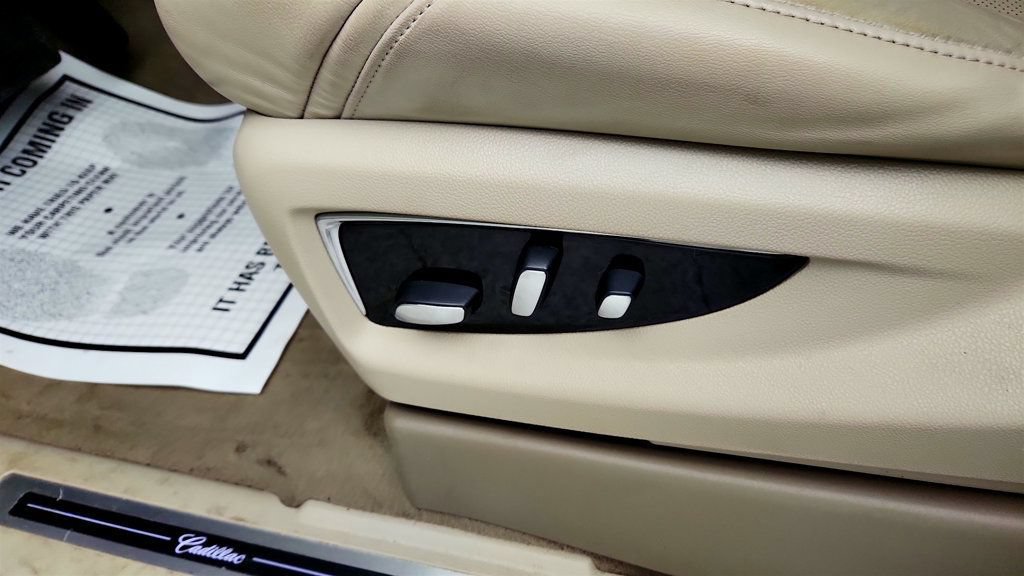 Used 2019 Cadillac Escalade Premium Luxury RWD image 12