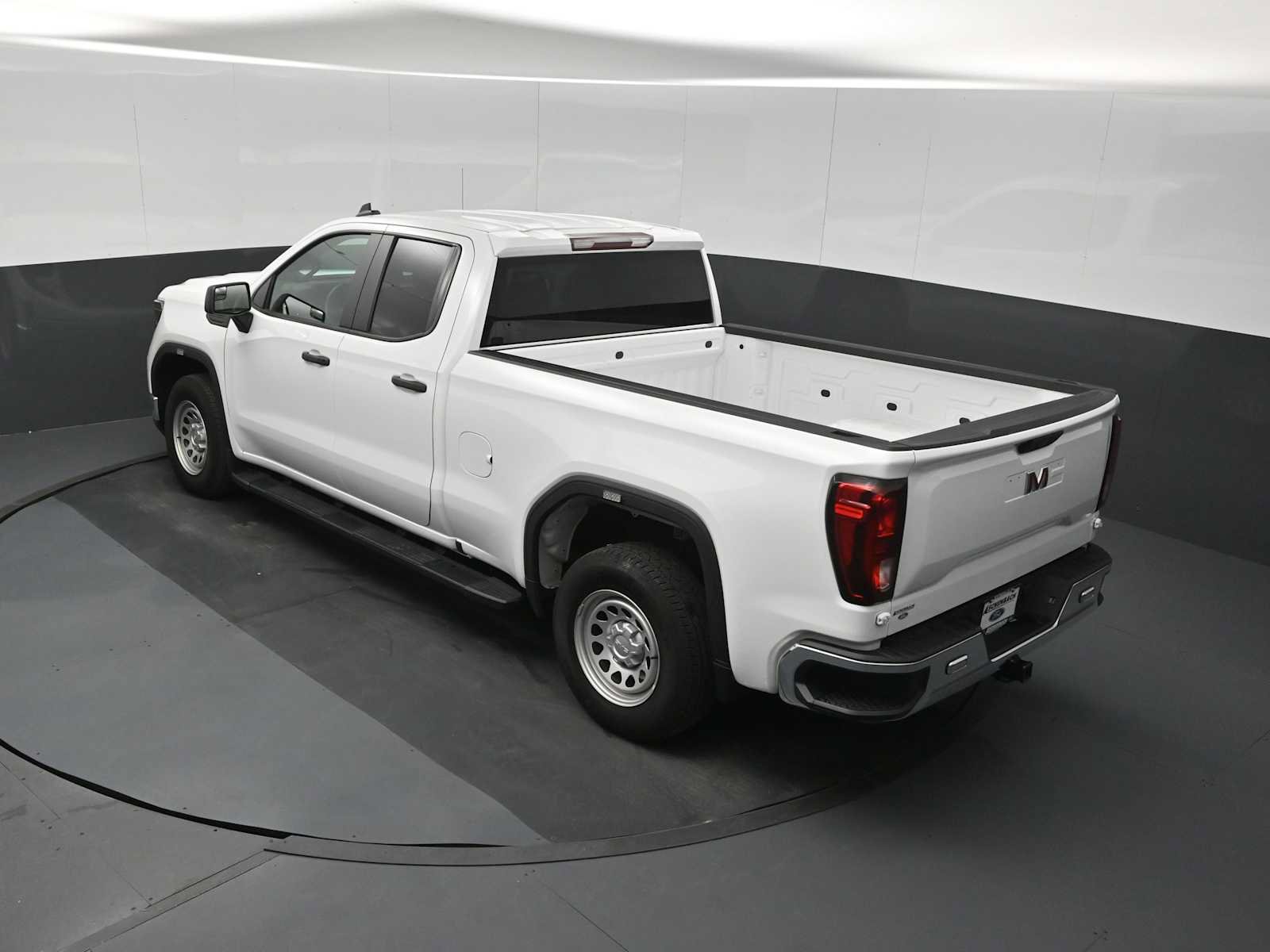 Used 2024 GMC Sierra 1500 Pro w/ Pro Value Package AWD/4WD image 26
