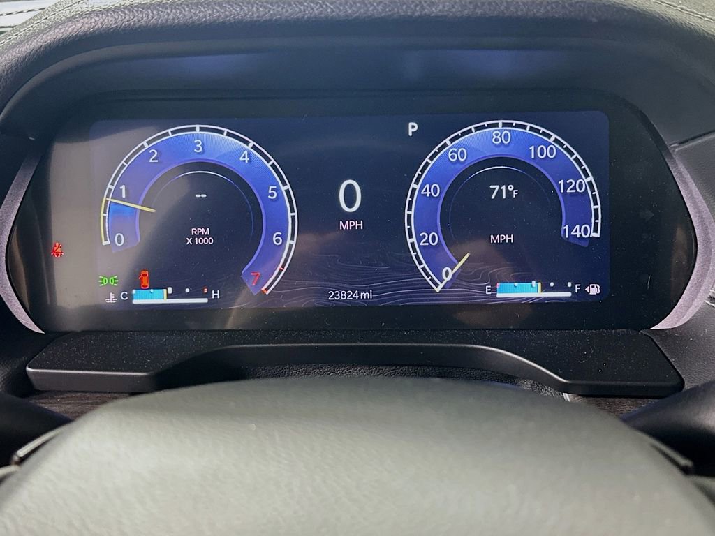 Used 2023 Jeep Grand Cherokee L Limited w/ Luxury Tech Group II image 12