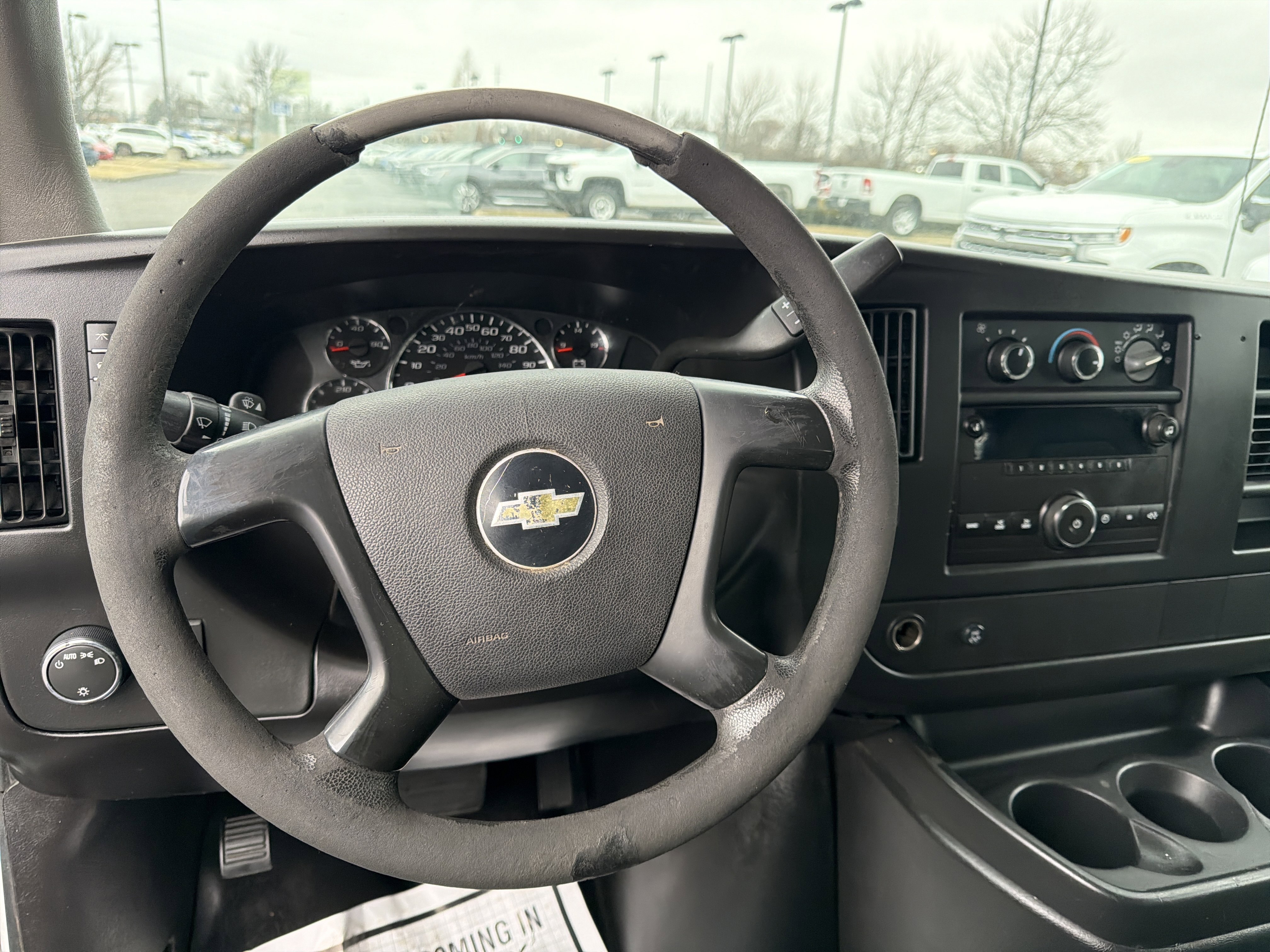 Used 2011 Chevrolet Express 2500 image 12