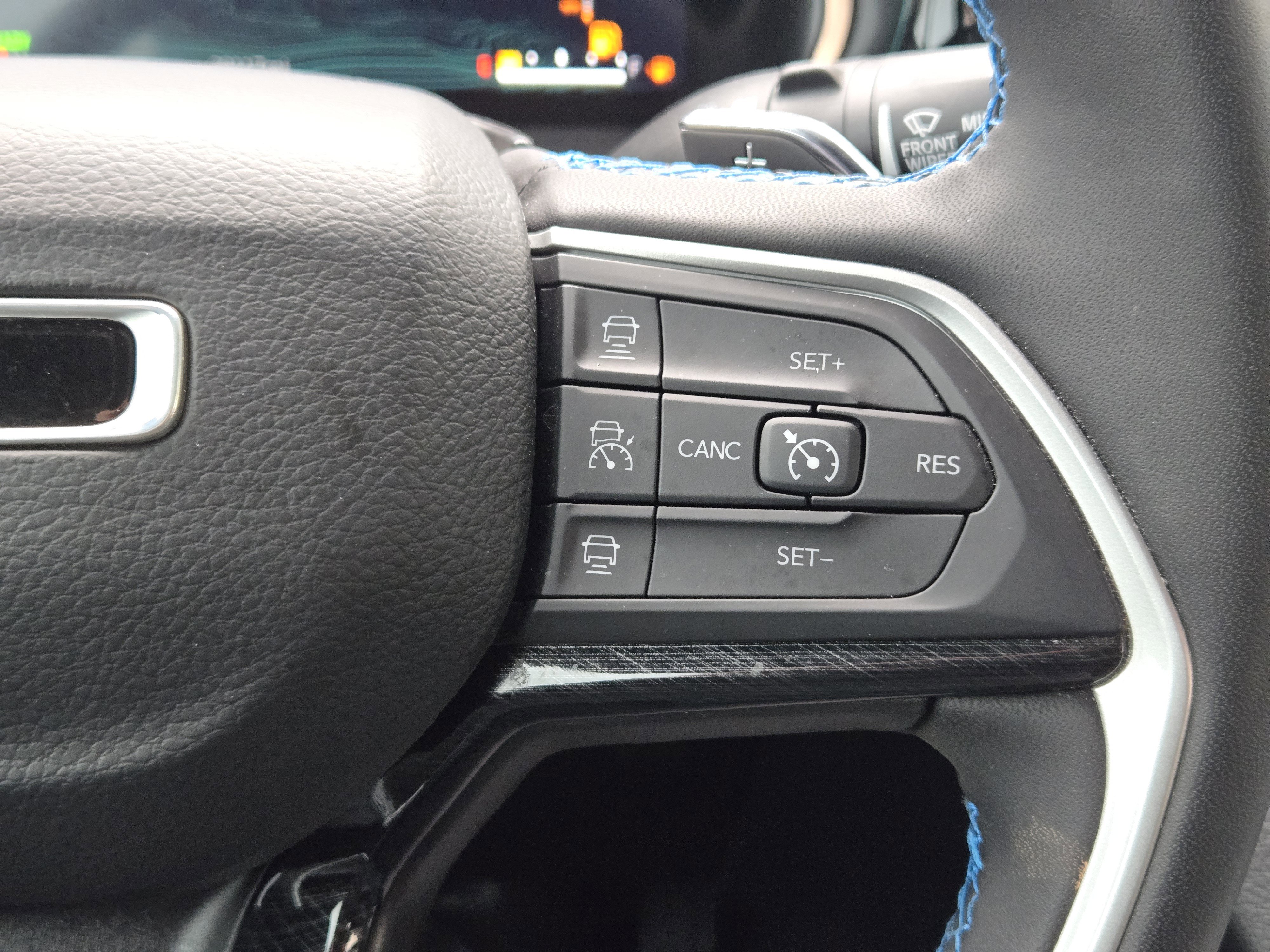 Used 2022 Jeep Grand Cherokee Trailhawk w/ Luxury Tech Group III image 31