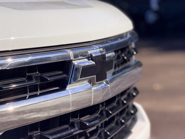 Used 2024 Chevrolet Silverado 1500 LT AWD/4WD image 31