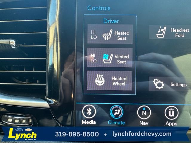 Used 2020 Chrysler Pacifica Limited FWD image 16