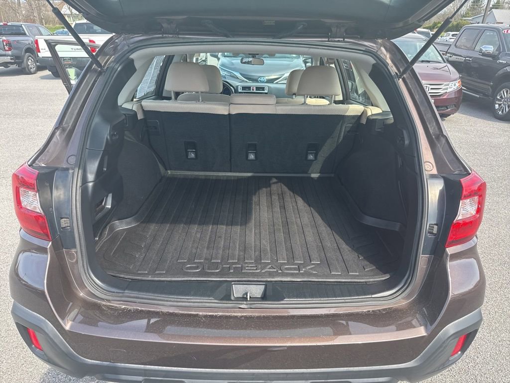 Used 2019 Subaru Outback 2.5i AWD/4WD image 17