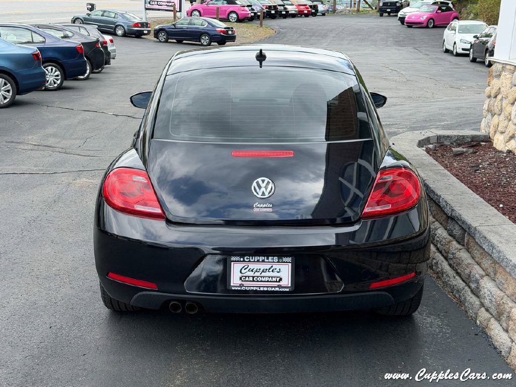 Used 2013 Volkswagen Beetle 2.5 Fender FWD image 12