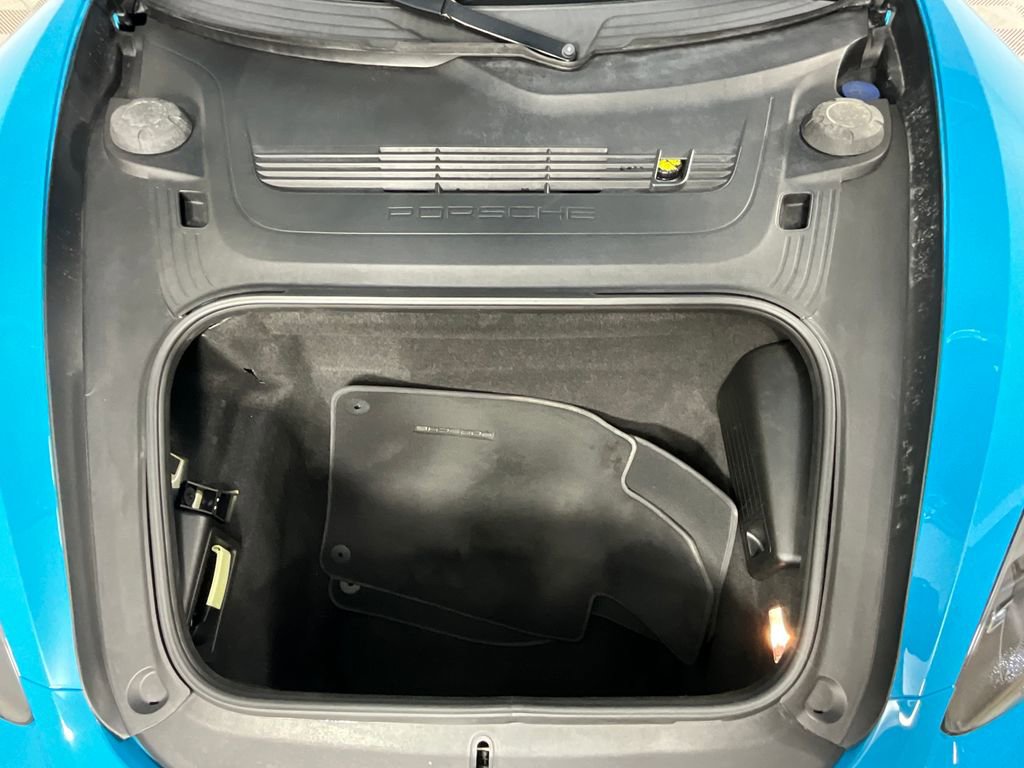 Used 2017 Porsche 718 Boxster RWD image 27