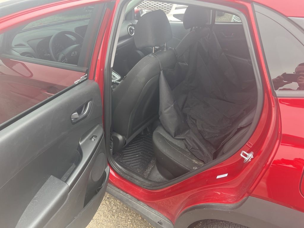 Used 2023 Hyundai Kona SEL image 7