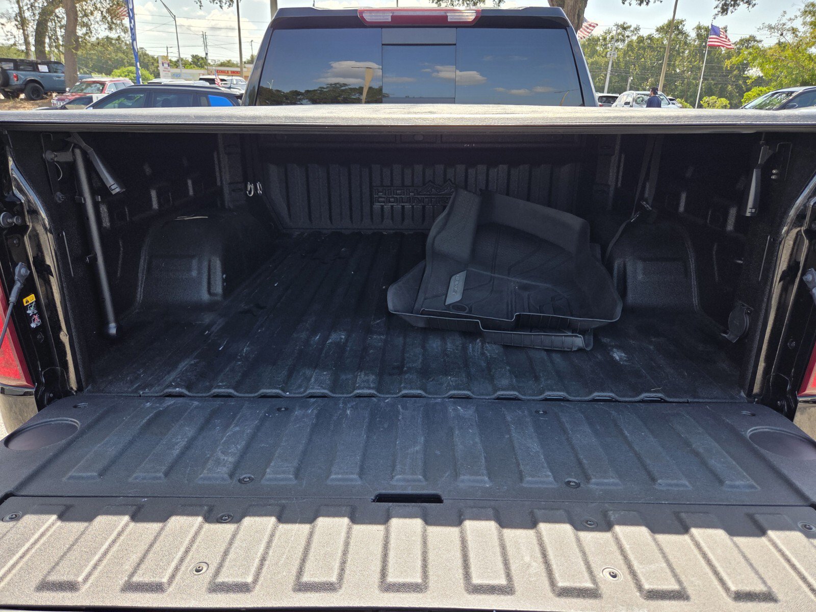 Used 2021 Chevrolet Silverado 1500 High Country AWD/4WD image 15