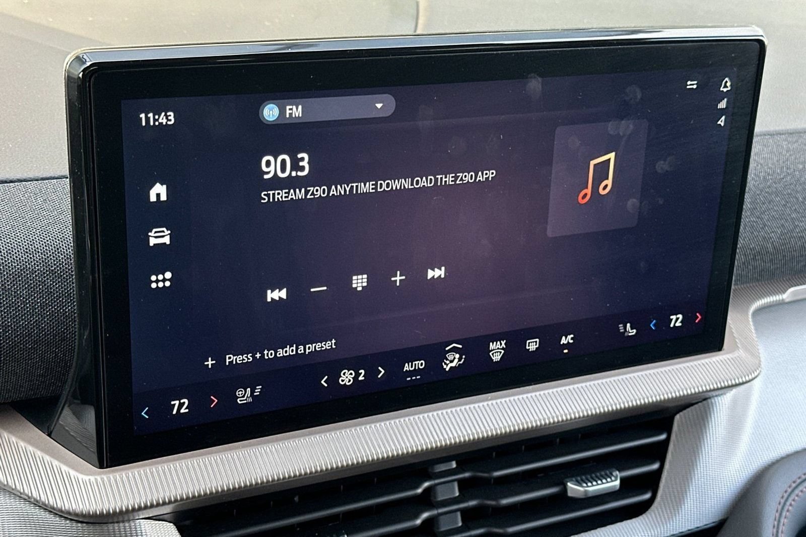 New 2025 Ford Explorer Active w/ Active Comfort Package RWD image 24