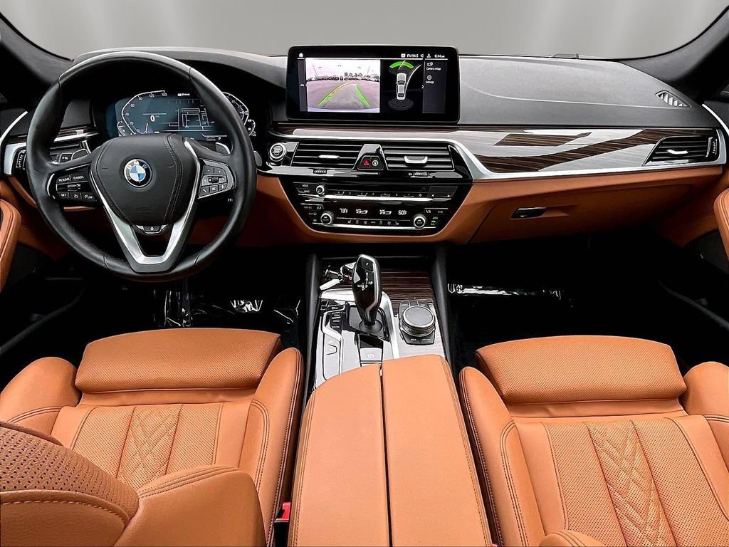 Used 2023 BMW 530e xDrive w/ Premium Package AWD/4WD image 7