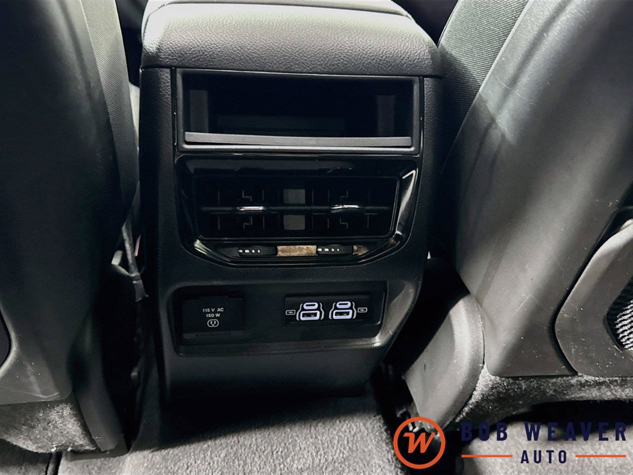 Used 2023 Jeep Grand Cherokee Altitude AWD/4WD image 32