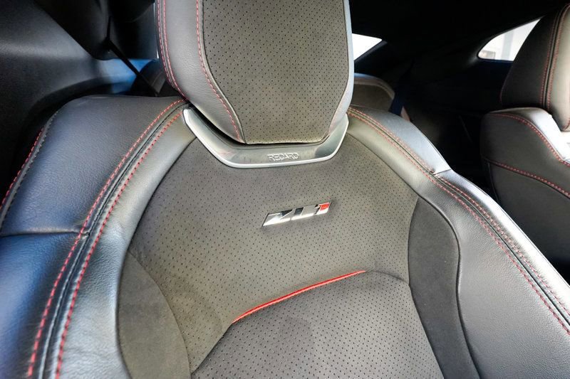 Used 2019 Chevrolet Camaro ZL1 image 84