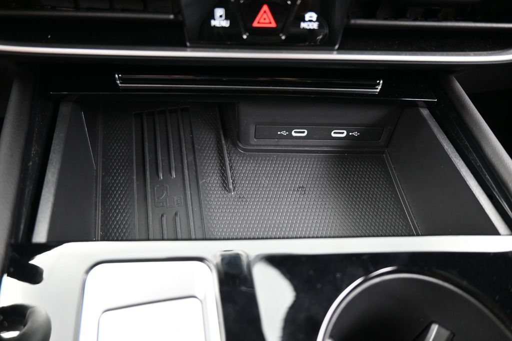 Used 2025 Volkswagen Atlas Cross Sport SE w/ Panoramic Sunroof Package FWD image 30