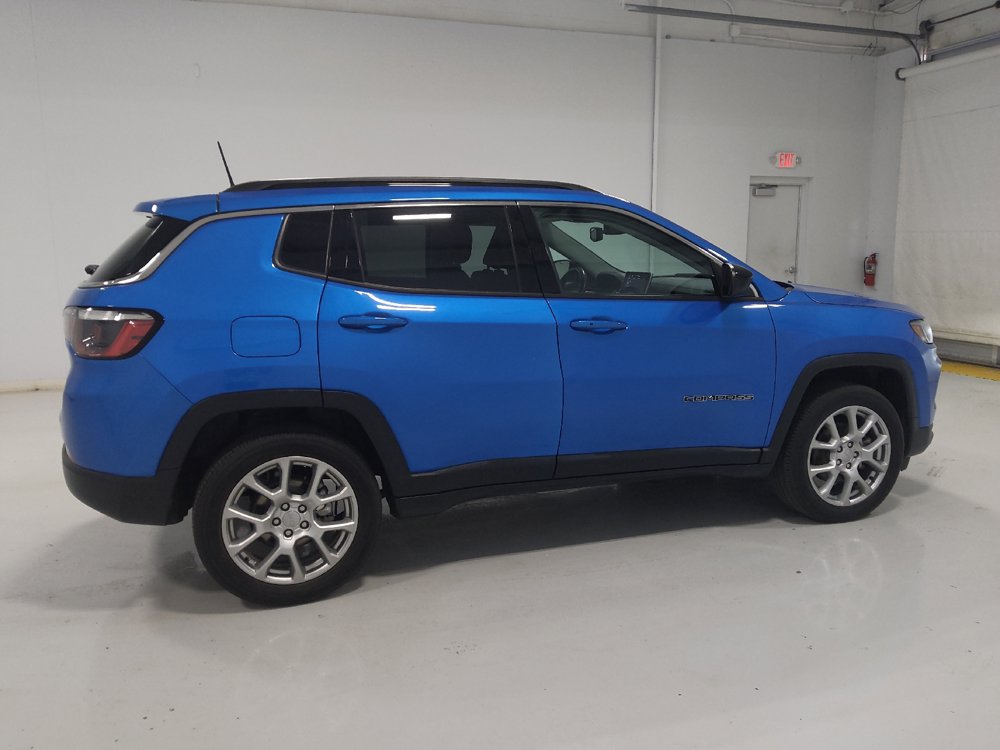 Used 2022 Jeep Compass Latitude AWD/4WD image 10