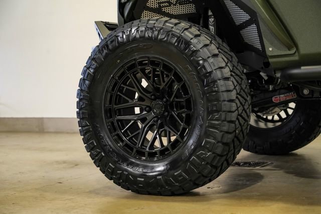 Used 2025 Jeep Gladiator Sport AWD/4WD image 26