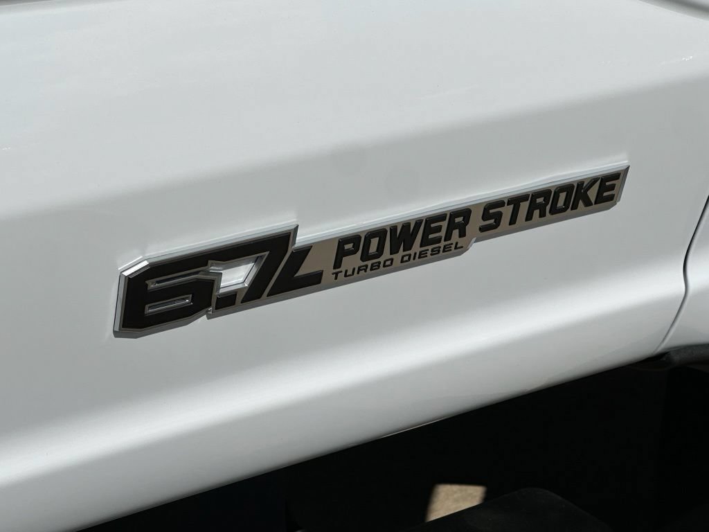 New 2026 Ford F550 4x4 Regular Cab Super Duty image 25