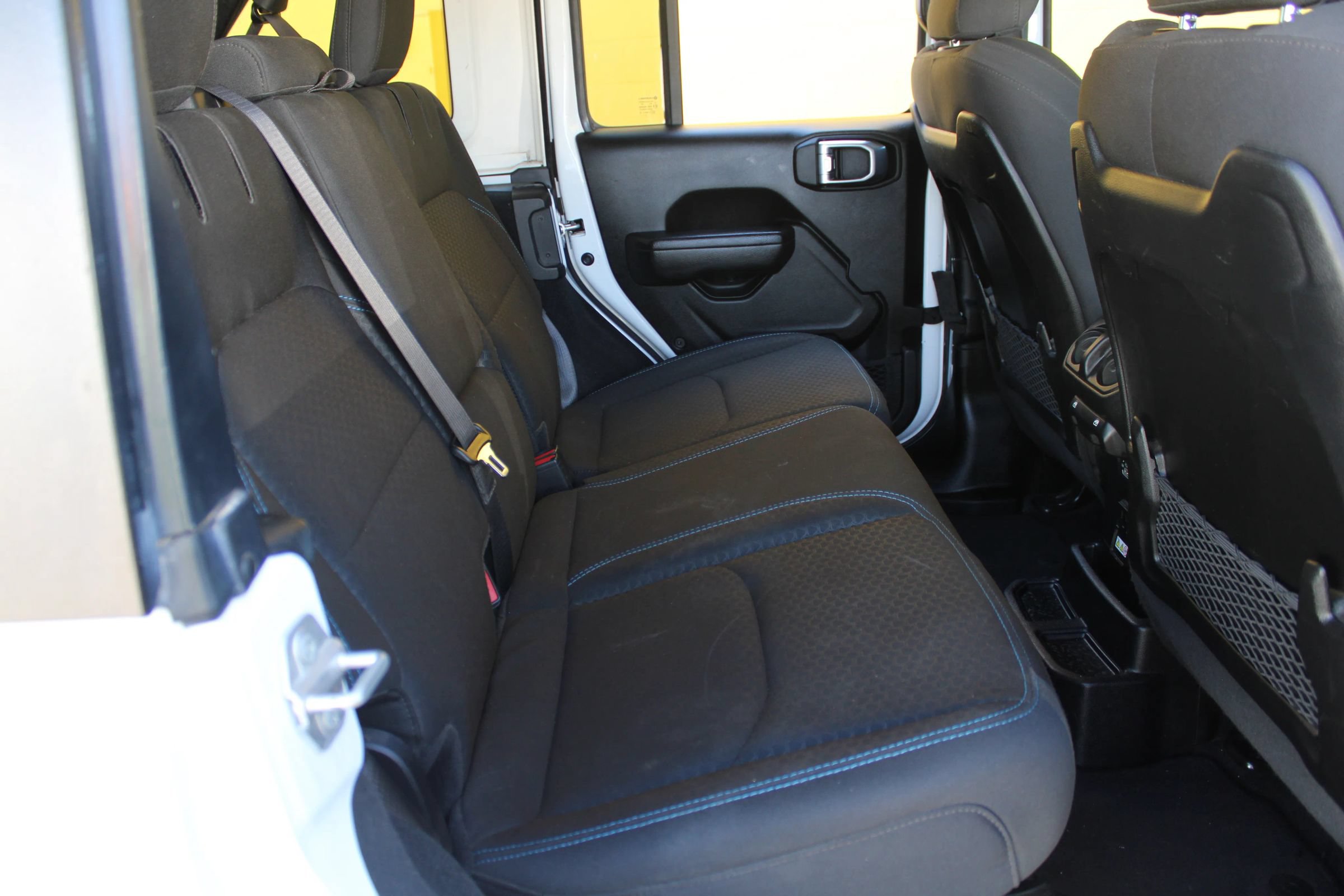 Used 2024 Jeep Wrangler Unlimited Rubicon 4xe AWD/4WD image 11