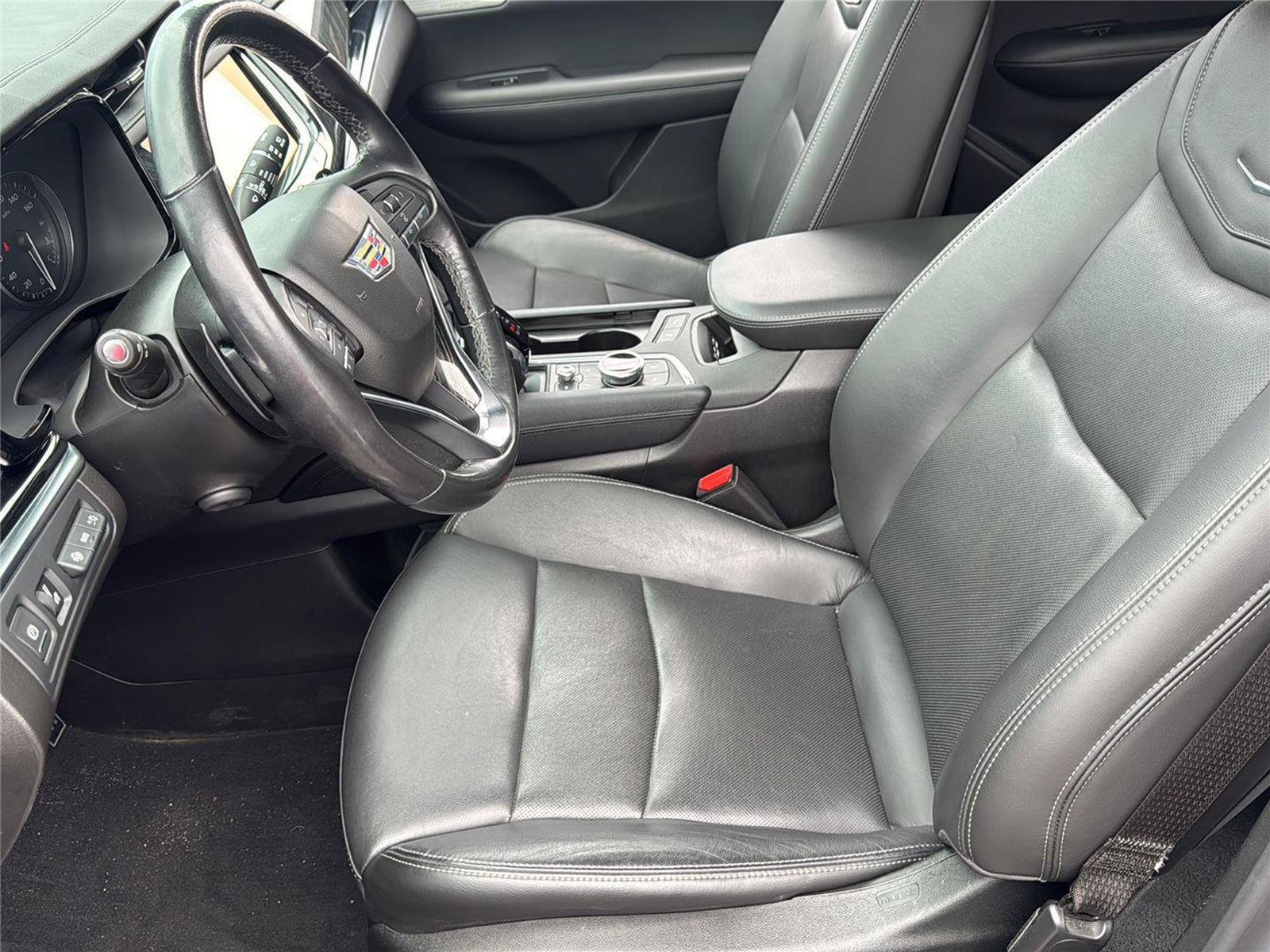 Used 2021 Cadillac XT6 Premium Luxury AWD/4WD image 18