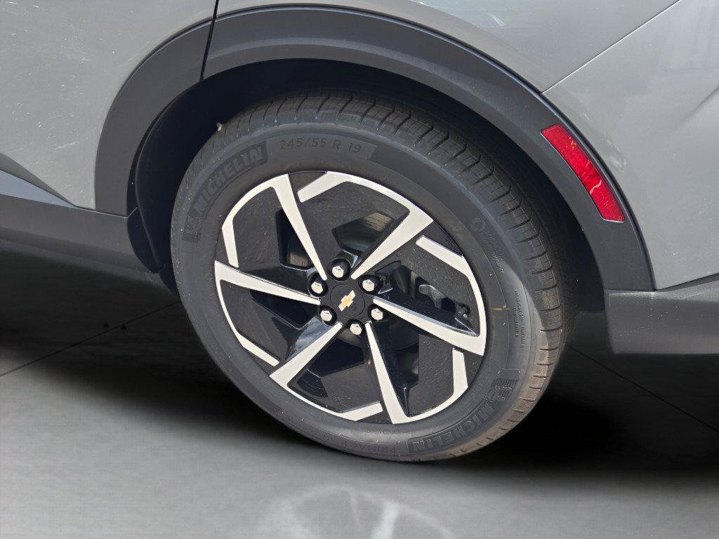 New 2026 Chevrolet Equinox EV LT FWD image 10