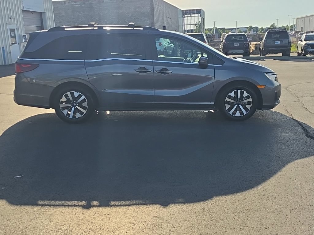 Certified 2026 Honda Odyssey EX-L image 9