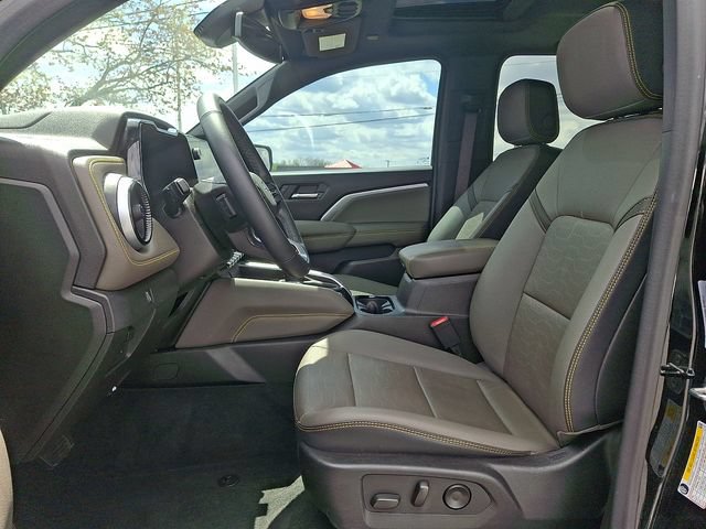 Used 2023 Chevrolet Colorado ZR2 w/ ZR2 Convenience Package III AWD/4WD image 14
