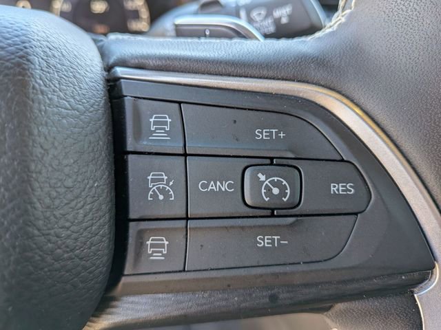 Certified 2024 Jeep Grand Cherokee L Laredo image 19