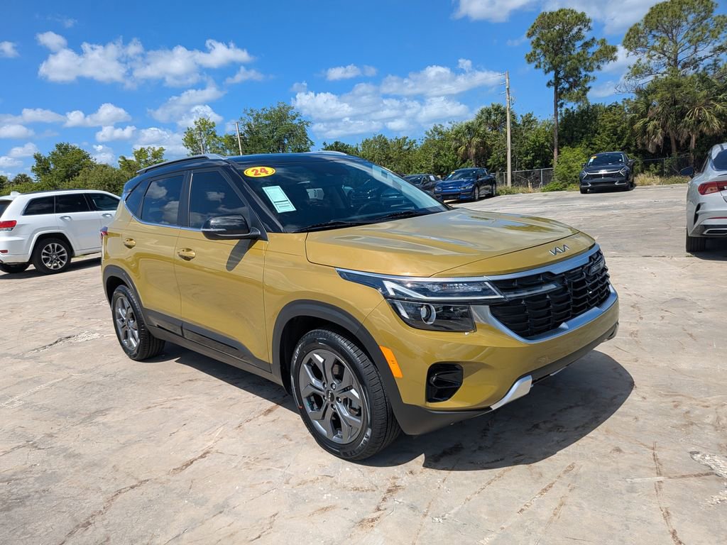 Certified 2024 Kia Seltos S FWD image 2