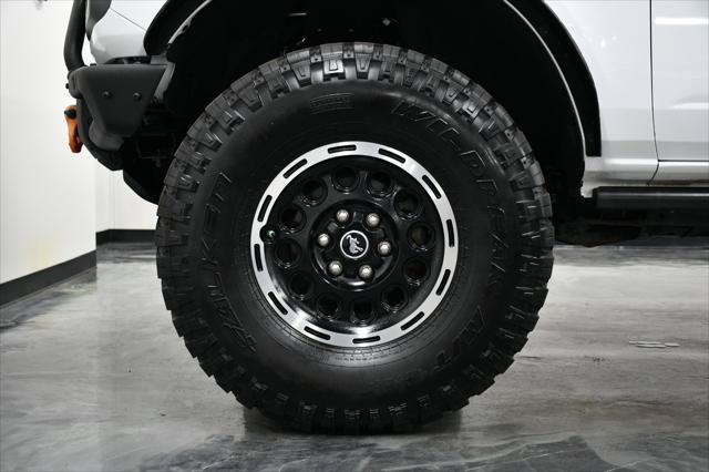 Used 2023 Ford Bronco Badlands w/ Sasquatch Package AWD/4WD image 4