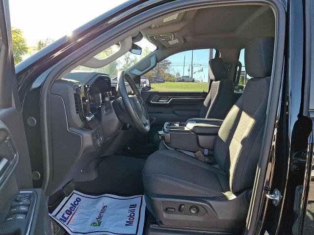Used 2024 Chevrolet Silverado 1500 LT AWD/4WD image 14