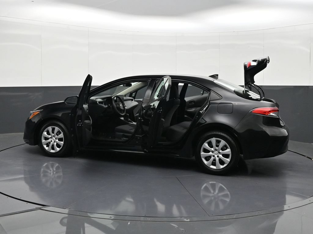 Used 2024 Toyota Corolla LE FWD image 39