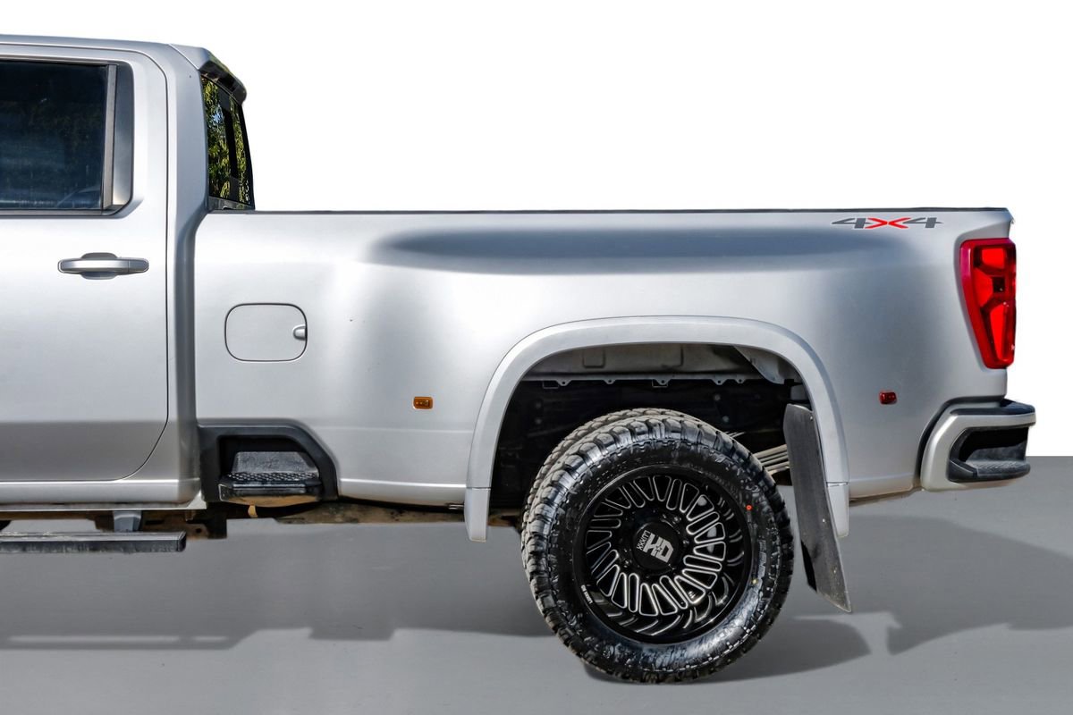 Used 2022 Chevrolet Silverado 3500 LT w/ Convenience Package image 12