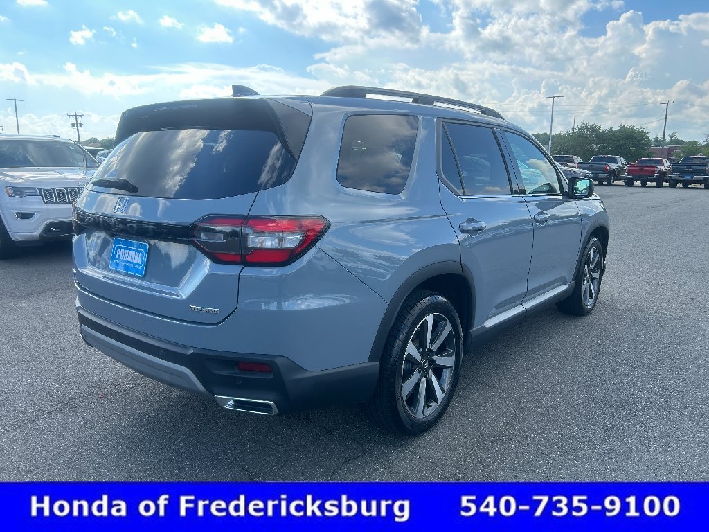 Certified 2024 Honda Pilot Touring image 6
