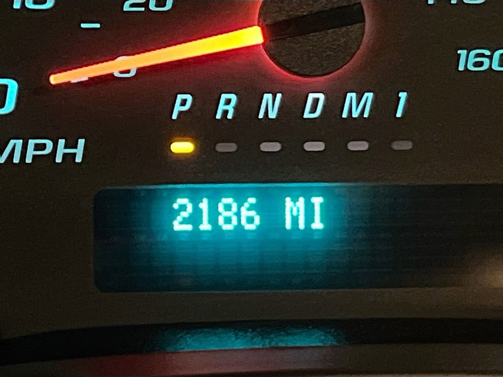 Used 2024 Chevrolet Express 2500 w/ Driver Convenience Package image 12