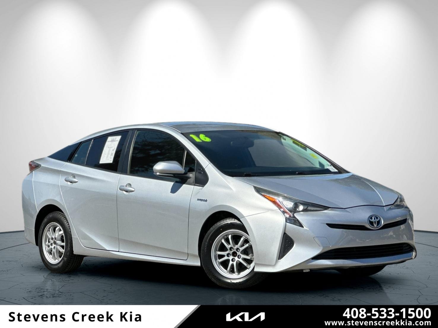 Used 2016 Toyota Prius Two