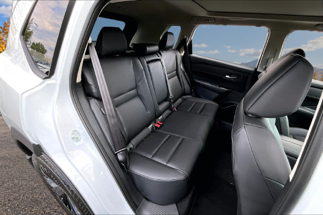 New 2026 Nissan Rogue Dark Armor FWD image 9