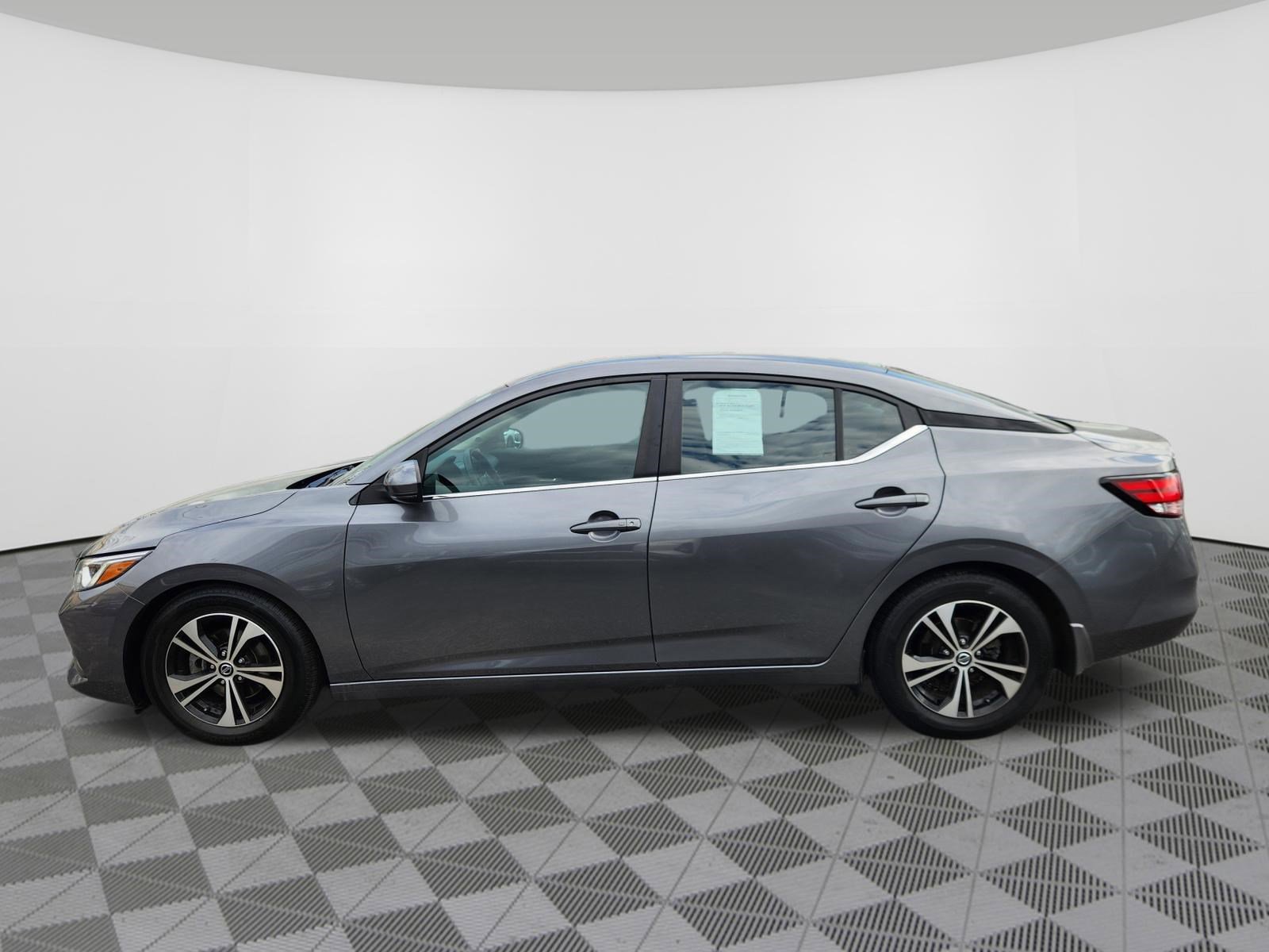 Used 2020 Nissan Sentra SV image 5