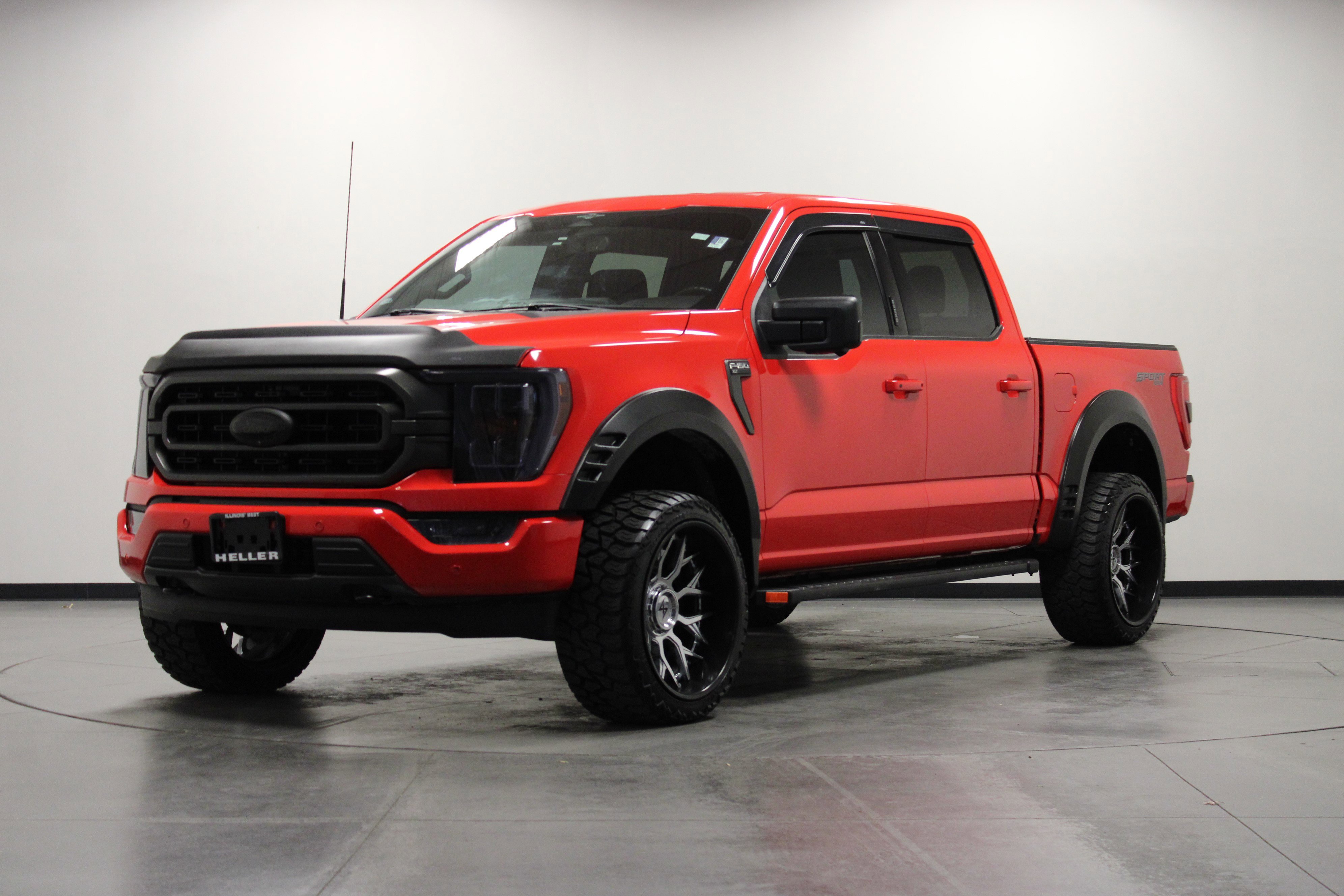 Used 2023 Ford F150 XLT w/ Equipment Group 302A High image 8