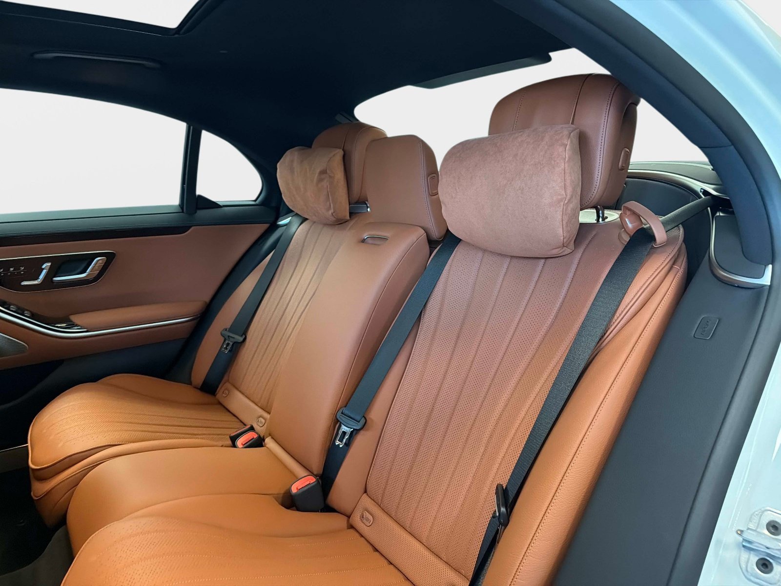 New 2026 Mercedes-Benz S 500 4MATIC image 14